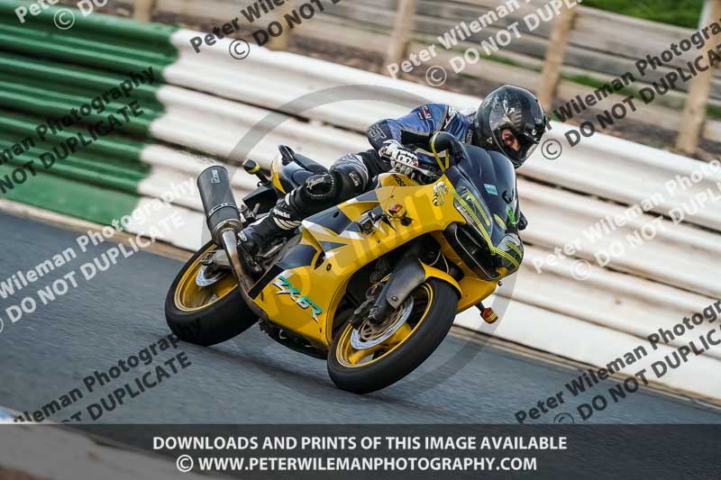 enduro digital images;event digital images;eventdigitalimages;mallory park;mallory park photographs;mallory park trackday;mallory park trackday photographs;no limits trackdays;peter wileman photography;racing digital images;trackday digital images;trackday photos
